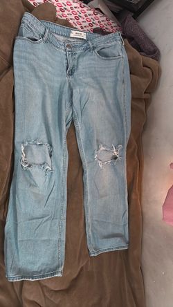 Hollister low rises relaxed straight jeans
