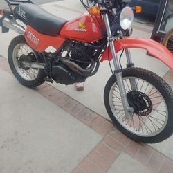 Honda Bicycle 2 wheels ... 1982 $3,000$