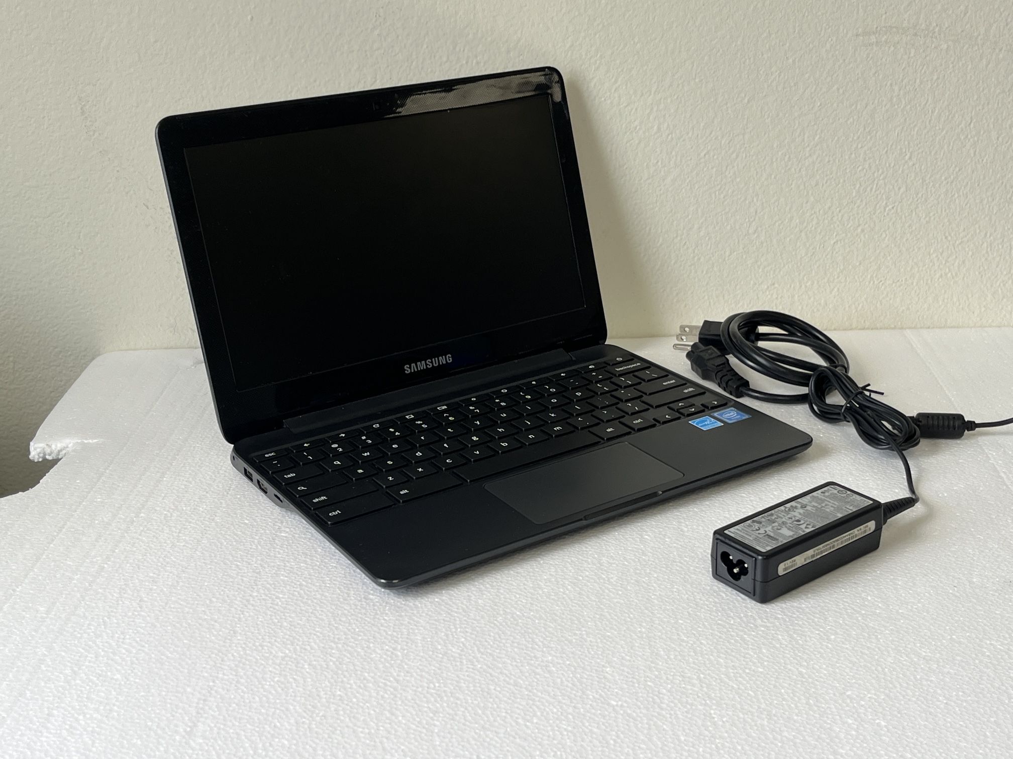 Samsung XE500C13 Chromebook