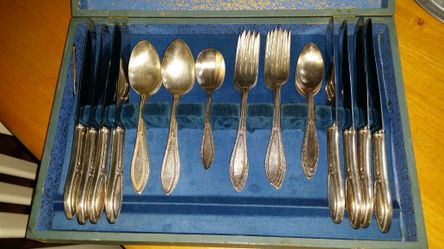 Rogers Silverware Set