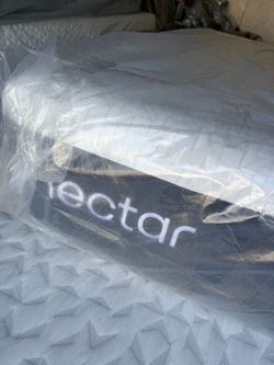 Queen size bed mattress nectar classic memory foam firm adjustable cooling Serta Sealy beautyrest black Saatva avocado leesa lull Brooklyn bedding pur