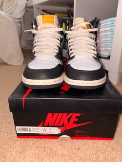 Air Jordan 1 Volt Gold