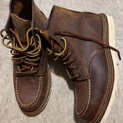 Red Wing 1907 Classic Moc Toe Boots Size 9 
