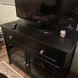 Black Hardwood TV Stand with Storage – Excellent Condition