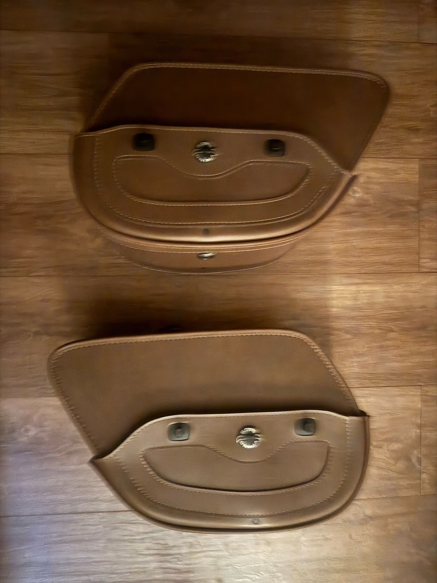 2016 Indian Scout Leather Bags & Windshield