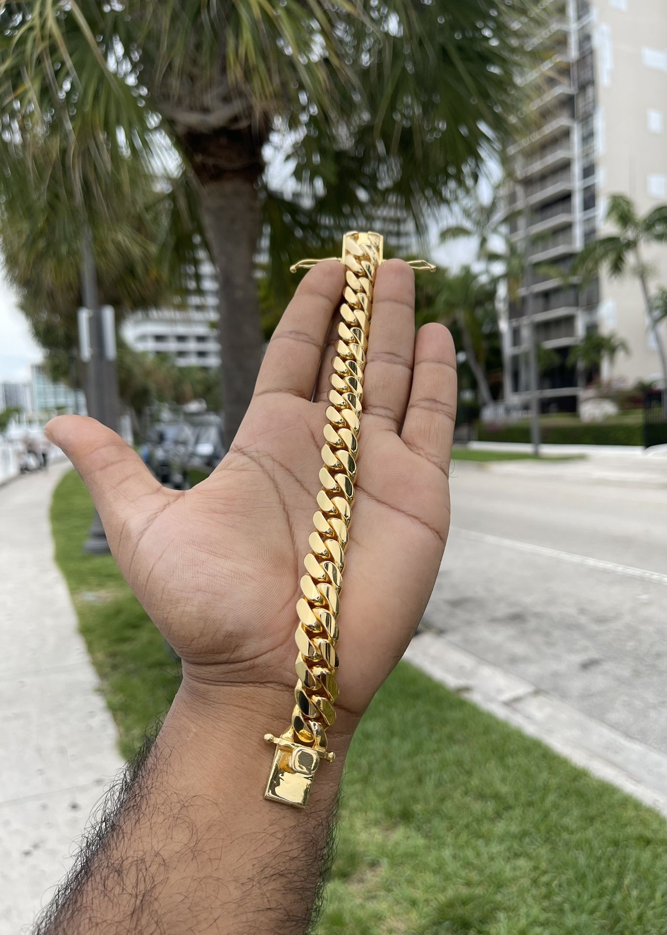 14mm 8.5” Miami Cuban Link Bracelet Fresh Off The Press (Gold 14k