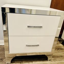 2 Brand New Nightstands, Bedside End Table, White