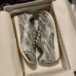 Brand New Bottega Veneta 