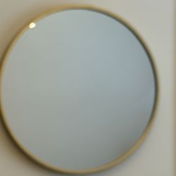 Round Gold Mirror, 20 inches