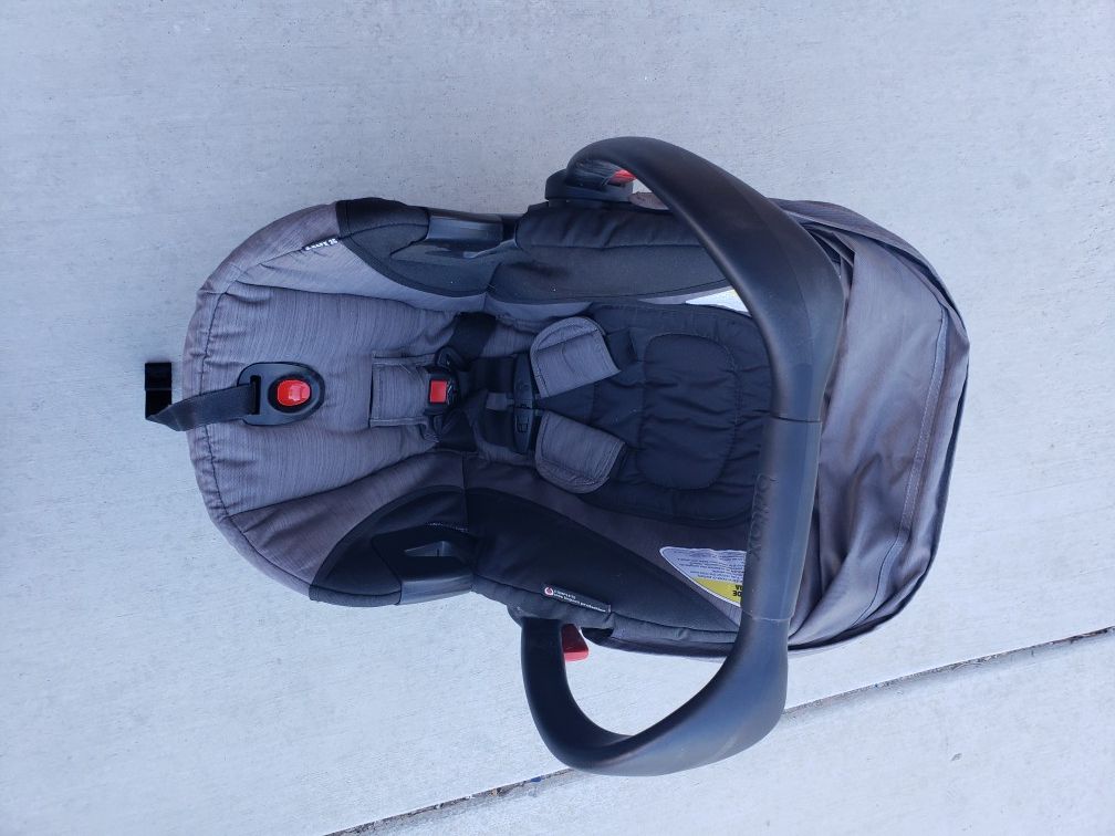 Britax stroller carseat combo with base for Sale in Las Vegas, NV OfferUp