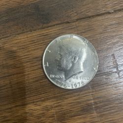 1/2 Dollar  Coin 1976 $550