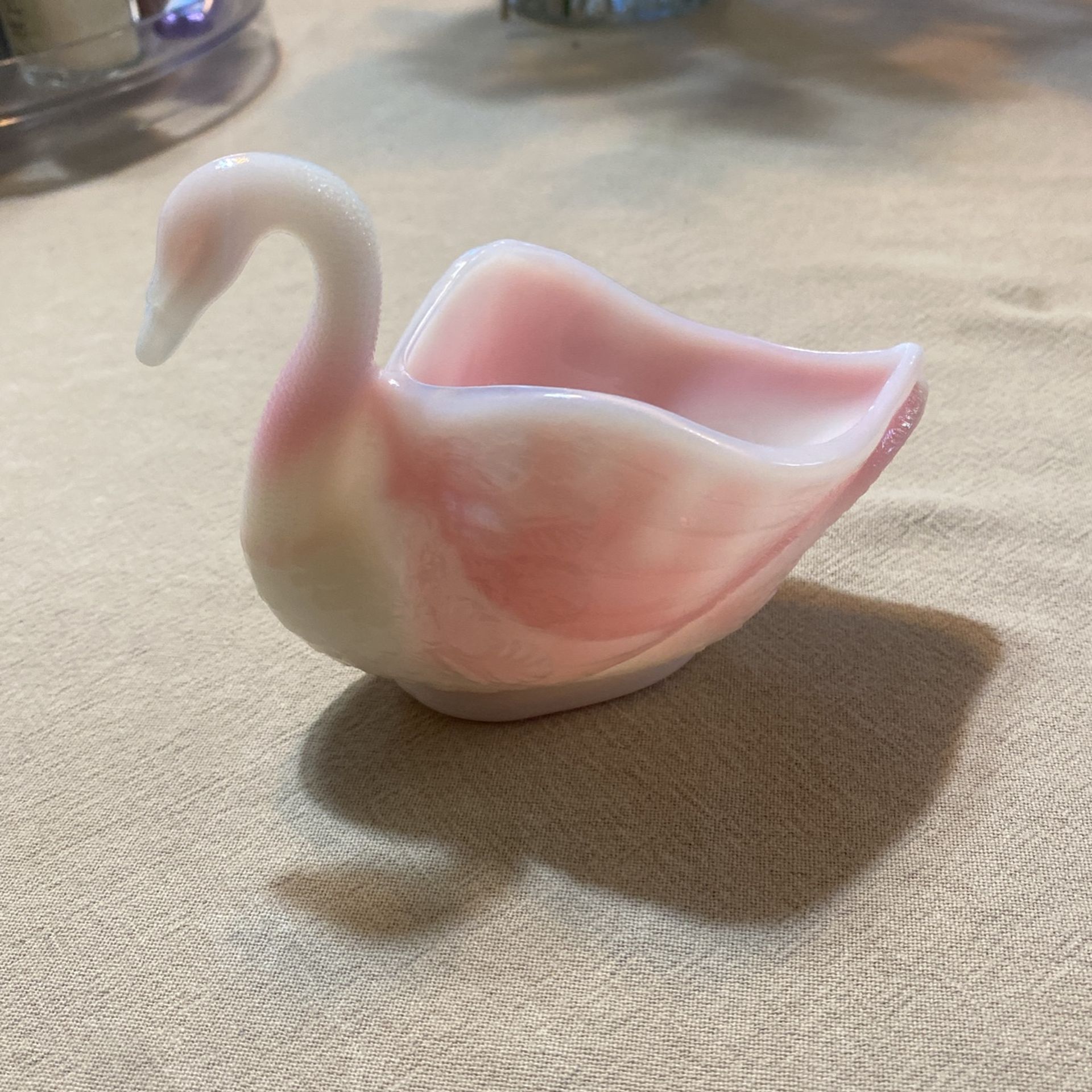 Fenton Rosaline Pink Uranium Slag Trinket Swan