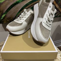 Michael Kors Shoes 7.5