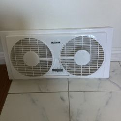 Window Fan H-11,L-22 Inches 