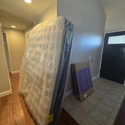 Frisco 2.0 Medium Euro Pillow Top Mattress With Frame *FULL** 