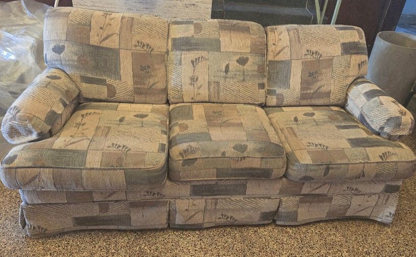 FREE Sofa