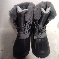 Kids Snow Shoes, Unbranded (Sizes 5 And 5.5)