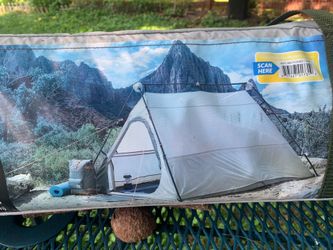 New , instant Tent  for 4 Persons. No assembly required