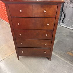 Chest Dresser 