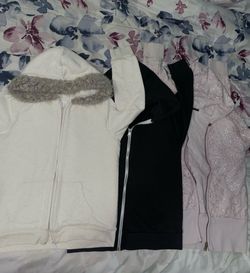 Lot of 3 Girl Sweaters (Size: L 9-12) 👉$10 All👈
