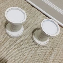 2 Candle Holders 
