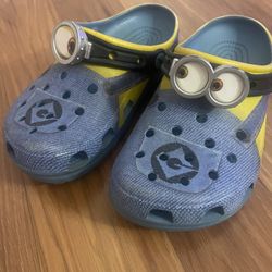 Minion Crocs J5 
