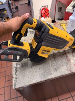 DEWALT hammer drill DCH733