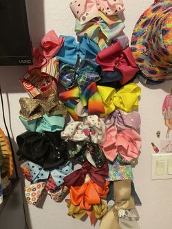 29 Beautiful Bows And Accessories