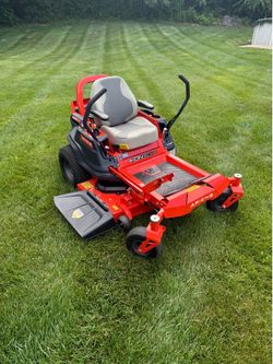 Zero turn lawn mower