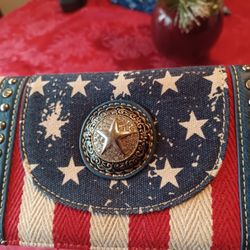 Ladies Wallet  Only $20!