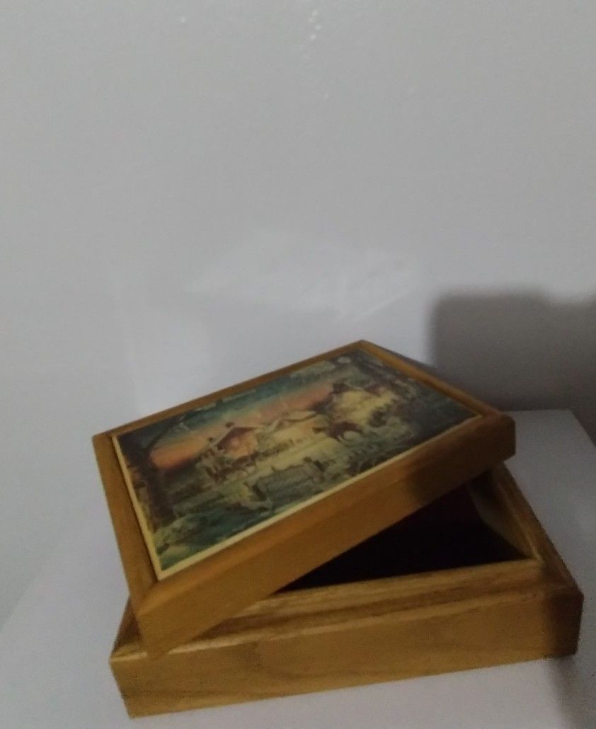 THE HADLEY COLLECTION JEWELRY BOX 6.6"×5"×2.3"