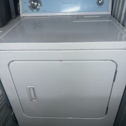Estate Dyer