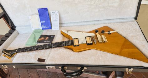 Gibson Explorer 2007 GOW w OHSC & candy RARE factory short Maestro Vibrola/Tremolo & Ebony FB all Original VG