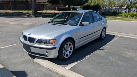 2004 BMW 325i! Runs great!
