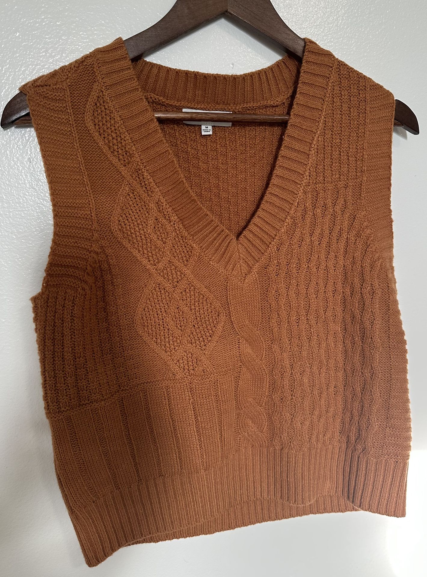 Women's Brown Cable Knit Vest Sweater Size M