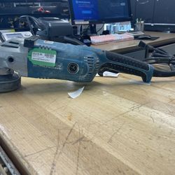 Makita Disc Grinder GA7021