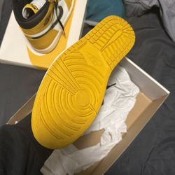 Jordan 1 Yellow Orchard 