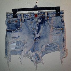 Signature 8 High Rise Shorts 