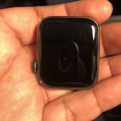Apple Watch SE 40mm Condition 8/10