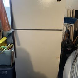 Free Working Whirlpool Refrigerator