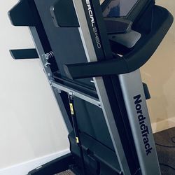 Nordic Track Commercial Treadmill 
