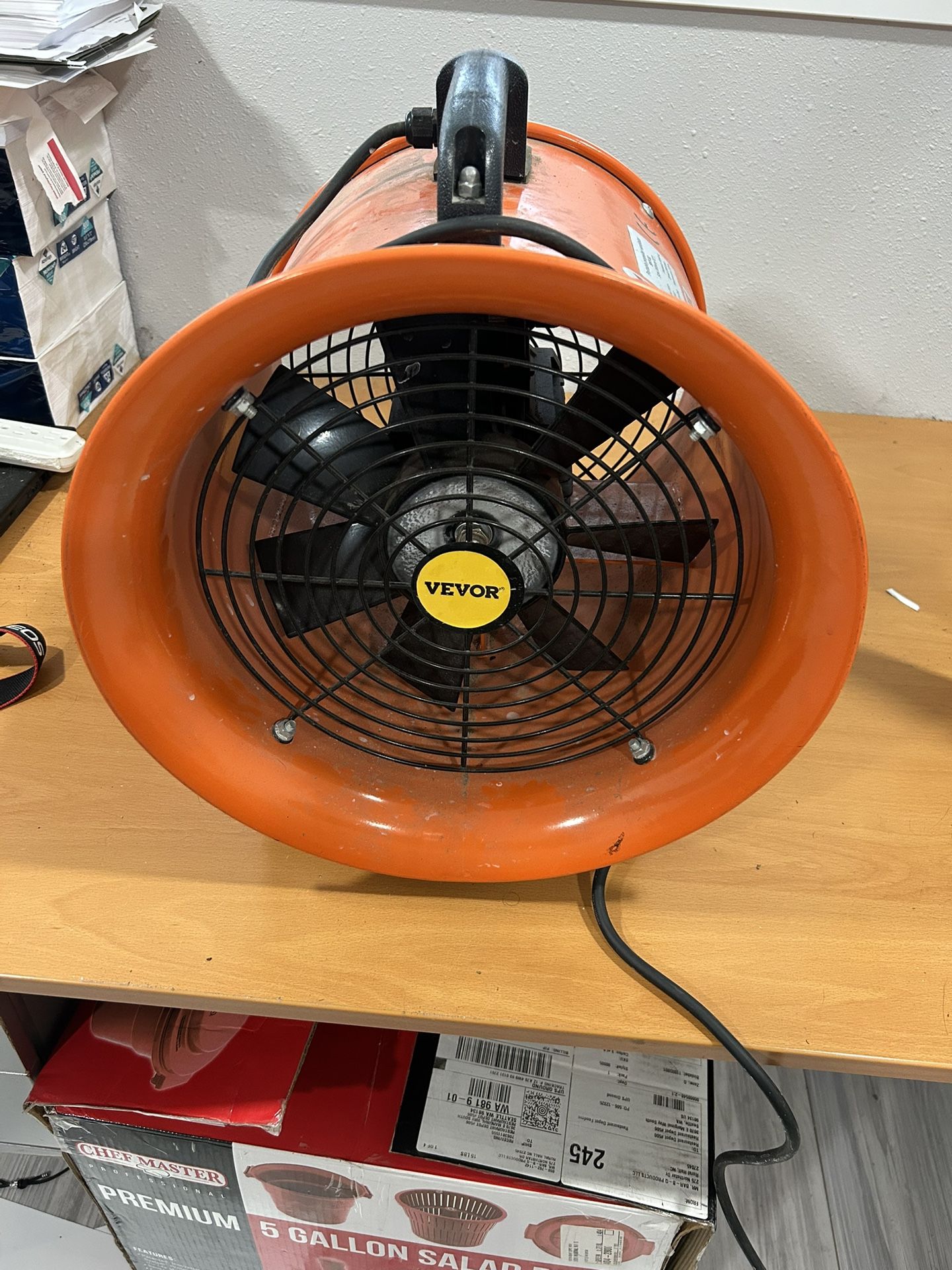 Vevor 12” 520w portable Ventilator