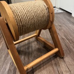Cat Scratch Roll On Stand - wood and twine rope