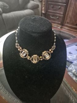 Choker style rhinestone, necklace.