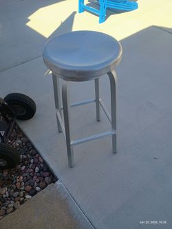 Metal stool