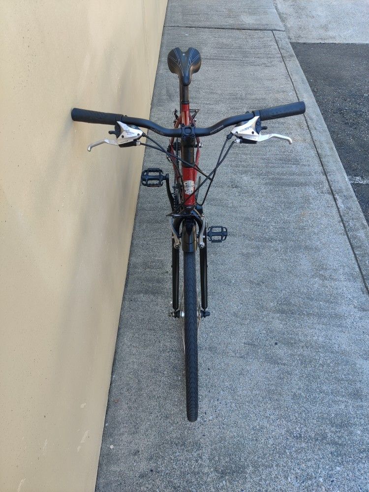 Trek Marin 28" 700c 24Speed Commuter/Road Bike + TUNED! + 19" Light Aluminum Frame + Mud Guards