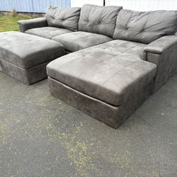 Sectional Couch And Ottoman With Storage 