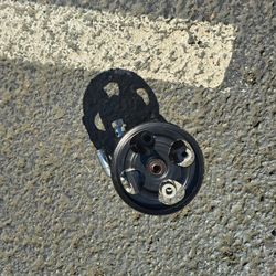 Toyota Camry 2010 2.5 Power Steering Pump