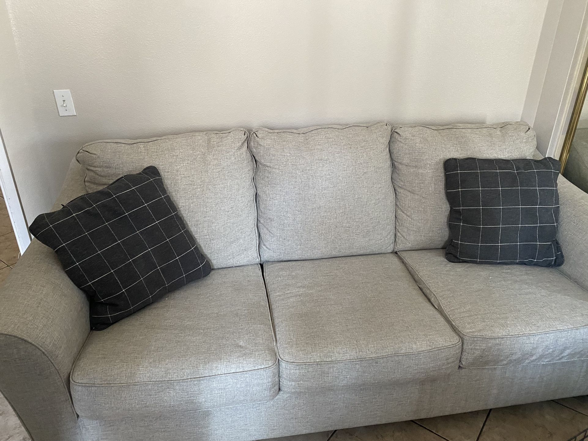 Couch sleeper/ Sleeper Sofa