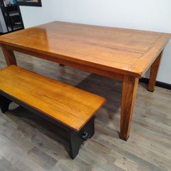 Beautiful Solid Oak Dining Table